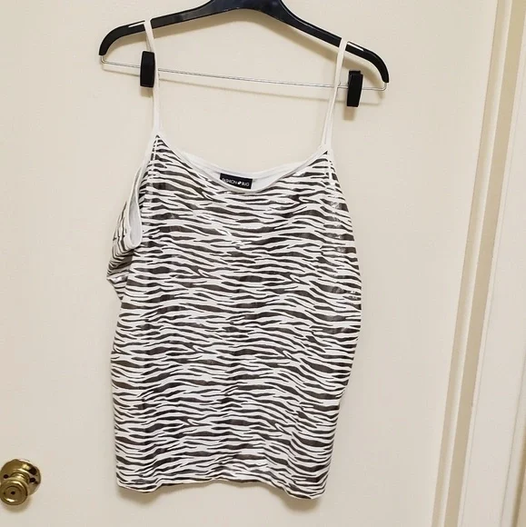 Top - Picture 1 of 5